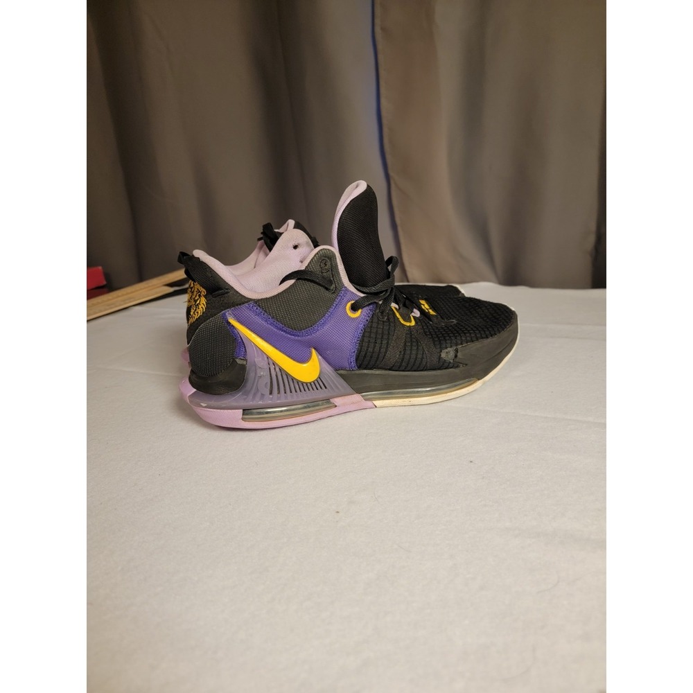 Nike LeBron James Witness VII Men's‎ Size 12 Shoes - Picture 4 of 10